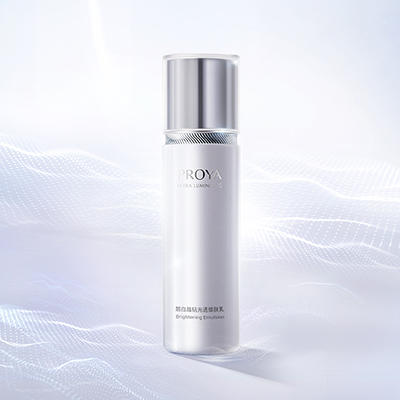 w66国际利来靓白晶钻光透焕肤乳